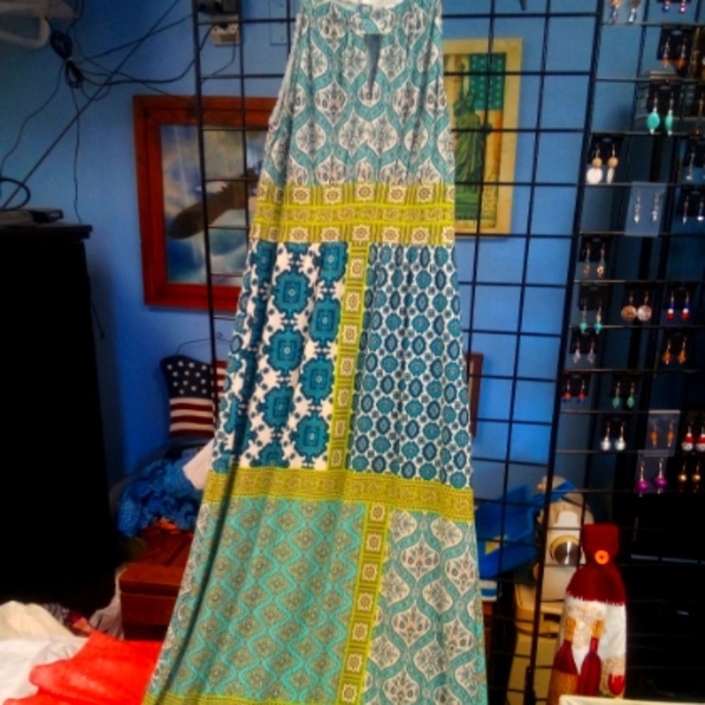 $72 London Style Multicolor Maxi sz 4 NWT